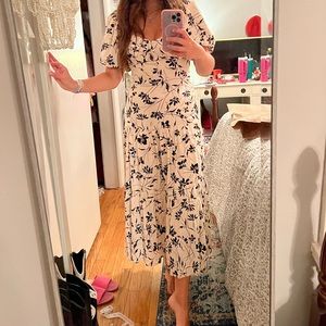 ASTR The Label black and white dress size SMALL . Midi length